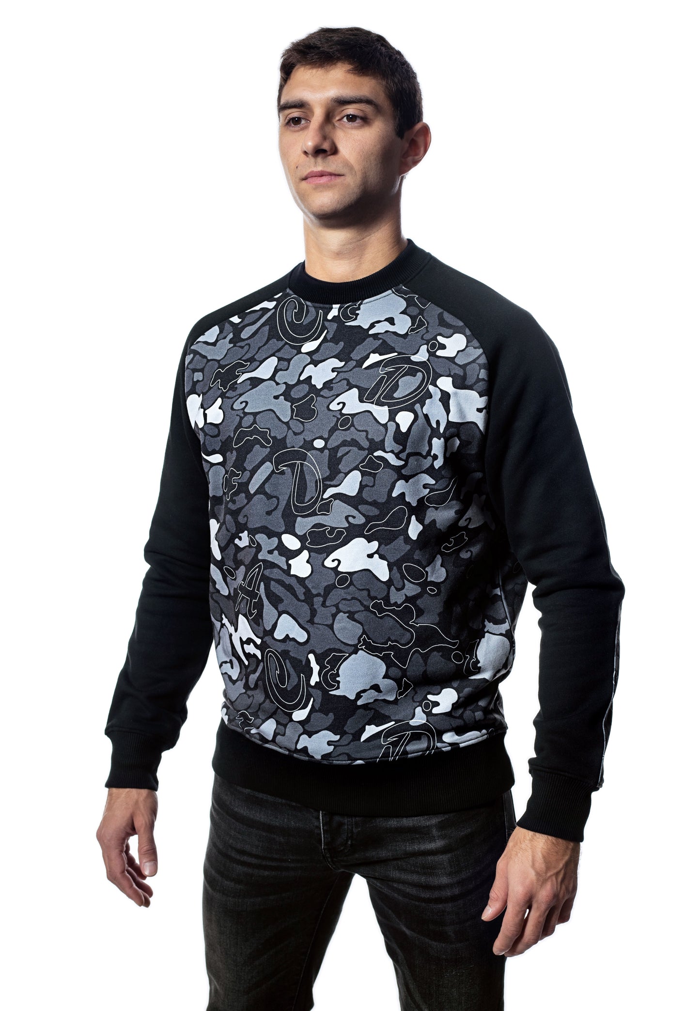Herren-Sweatshirt mit langen Raglanärmeln und Rundhalsausschnitt