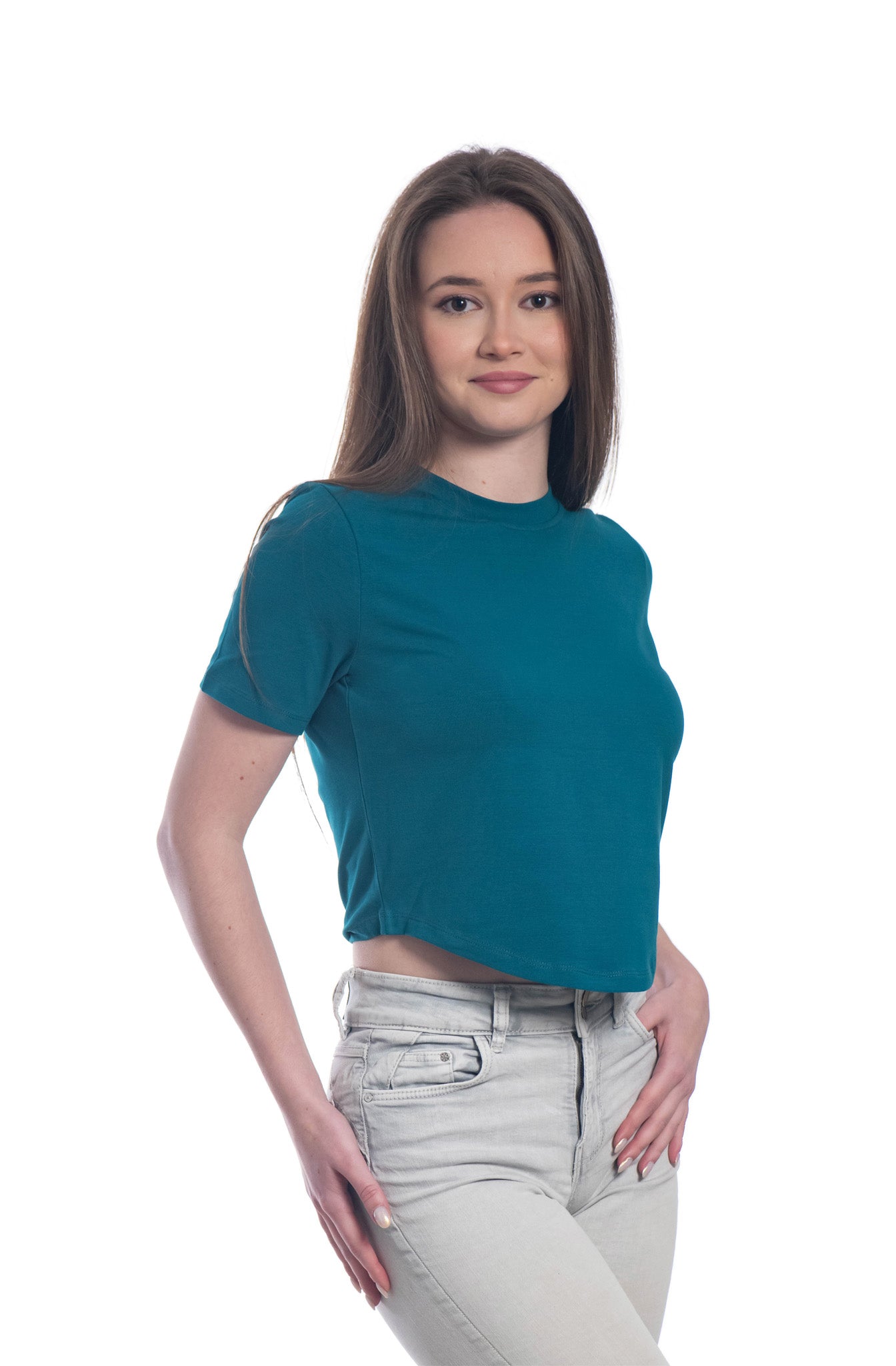 Дамска кроп топ тениска с къс ръкав обло деколте - Decade.shop