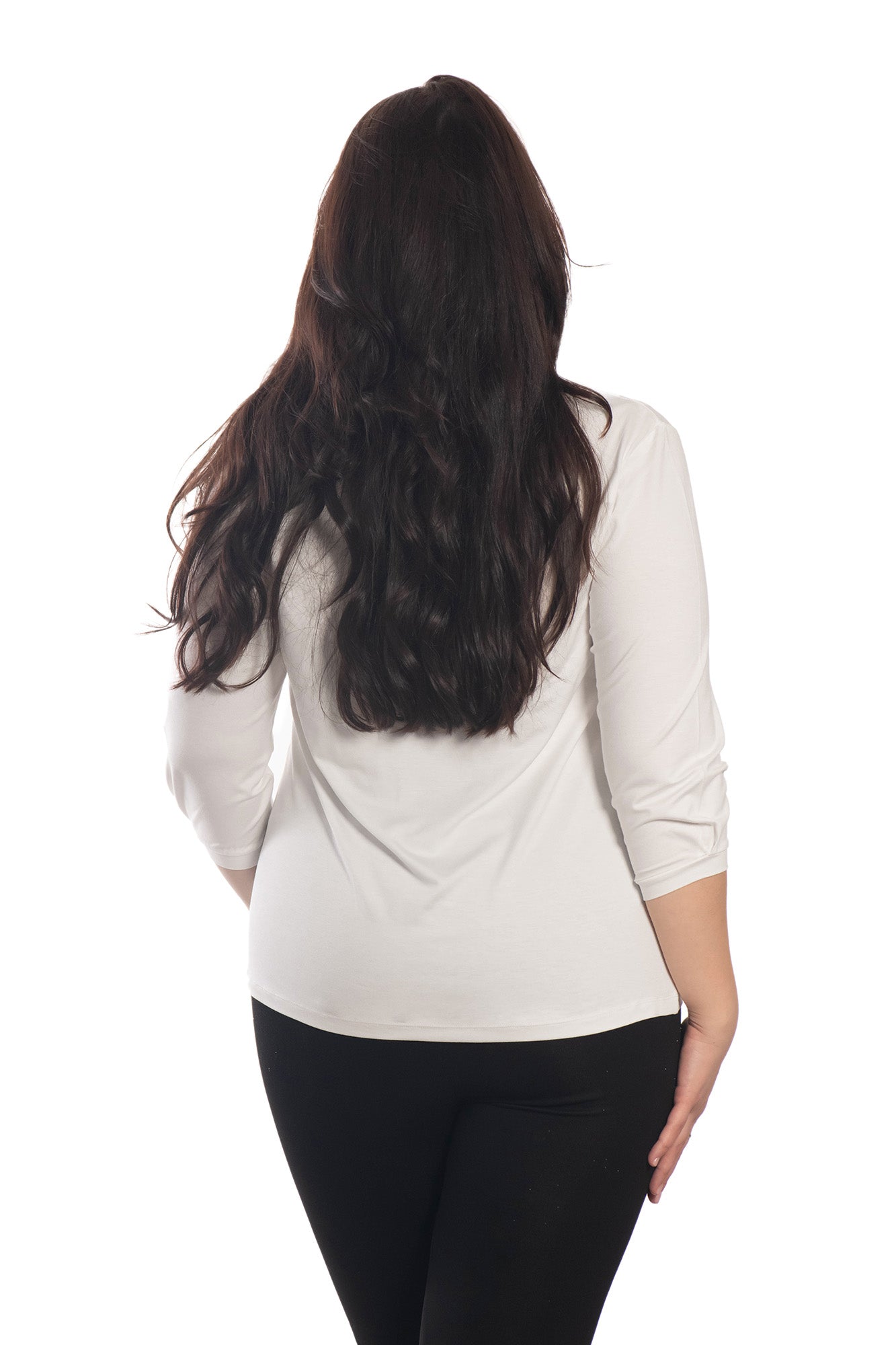Damen Bluse - T-Shirt mit 3/4 Ärmeln und spitzem Ausschnitt mit zwei Zierknöpfen