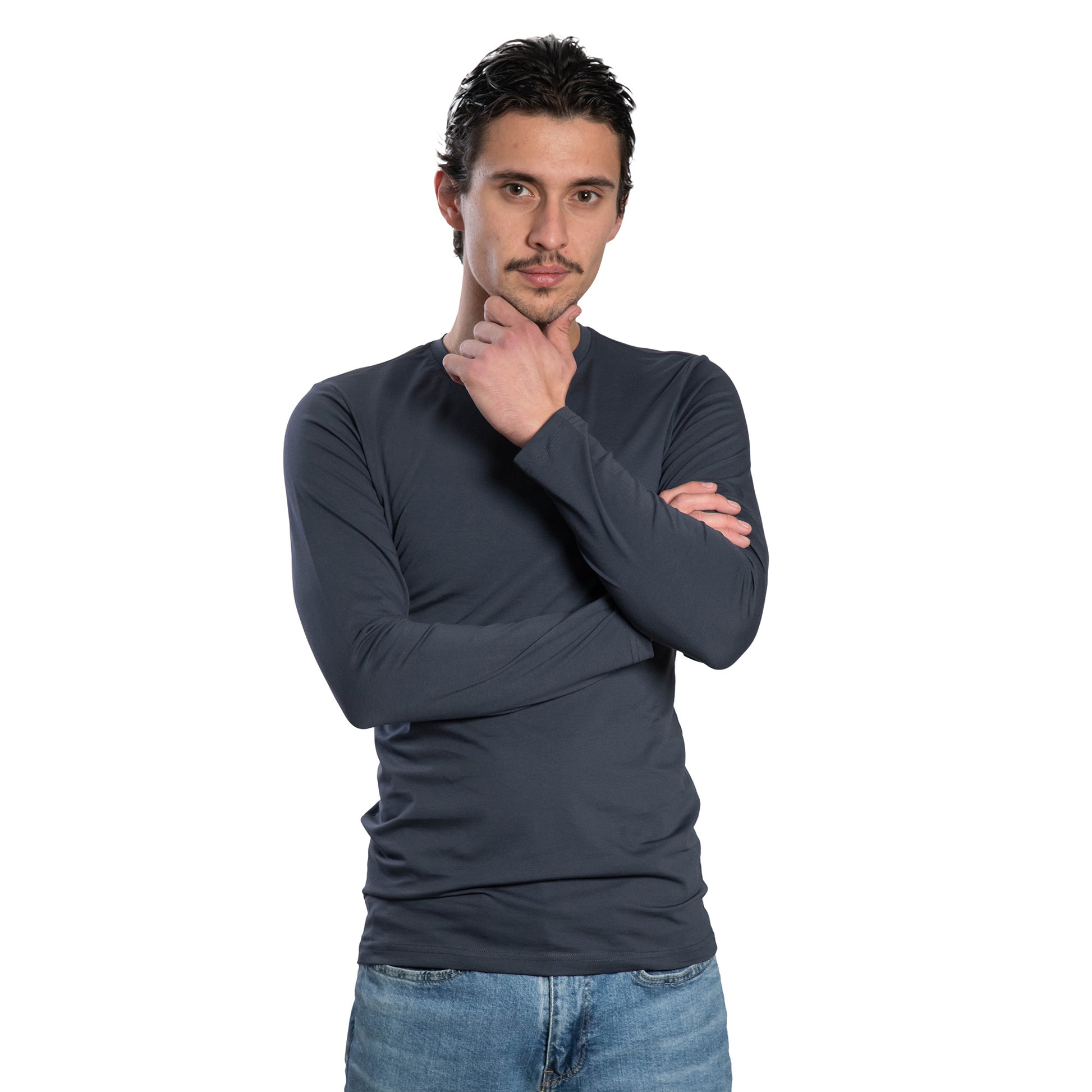 Мъжка  тениска с дълъг ръкав обло деколте - Decade.shop