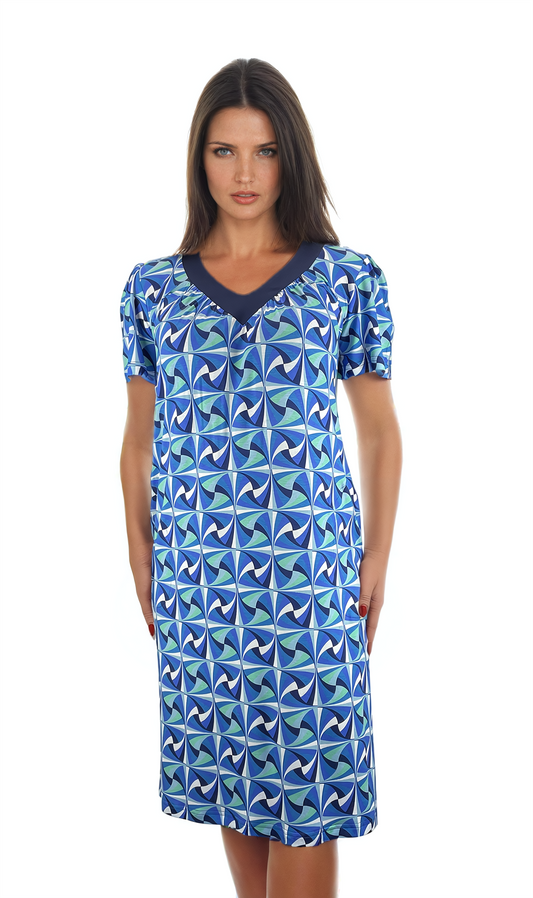 Damenkleid mit kurzen Ärmeln und tiefem Ausschnitt